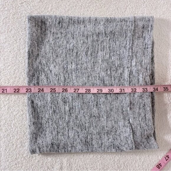 5/$25 Unisex Soft Grey Neck Warmer Scarf - Picture 4 of 5